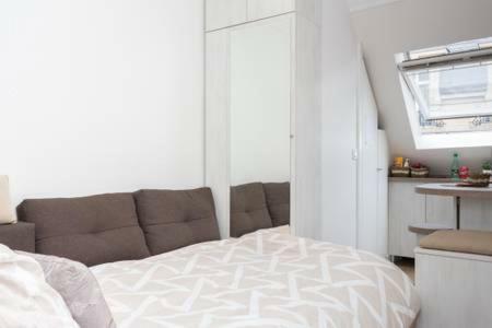 Appartamento *** Champs Elysees Studio